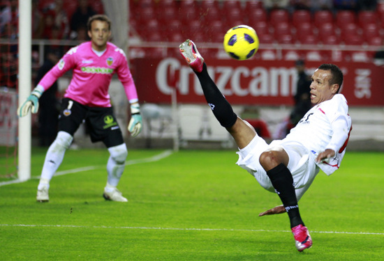 胜利立下了 胜利立下了