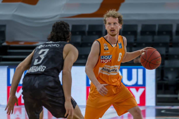 它不仅仅展 它不仅仅展